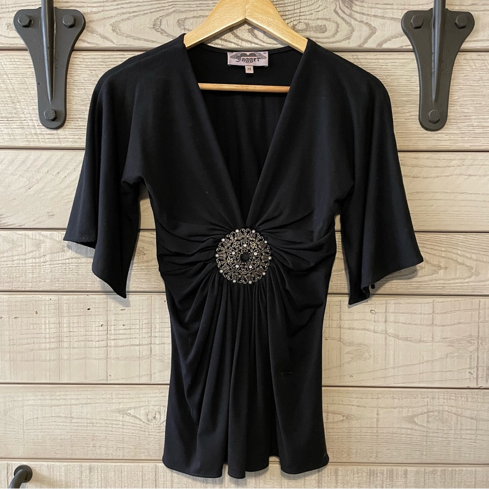 Jagger from Nordstrom Black Ruched 3/4 Sleeve Embellished Medallion Top